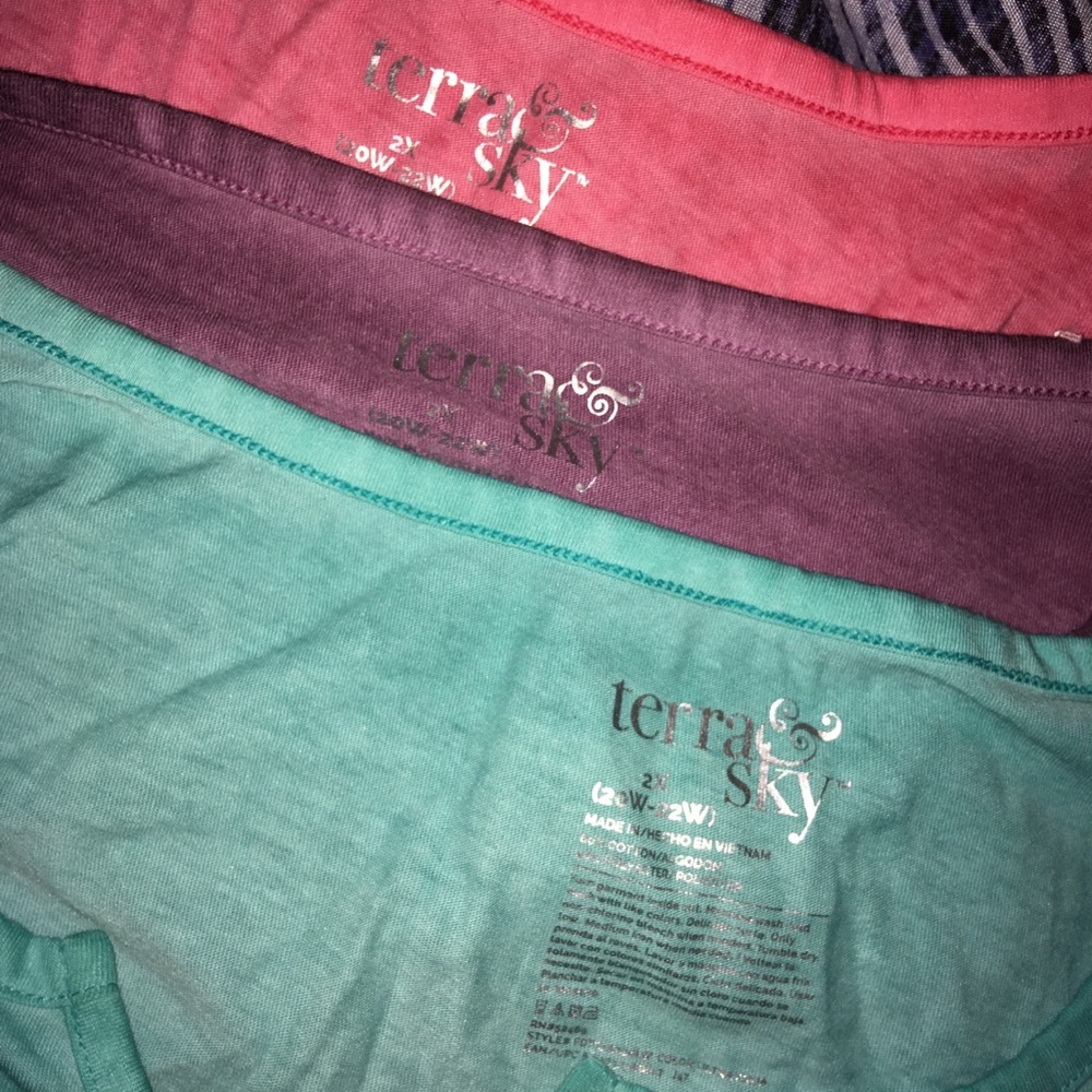 3 Colored Shirts